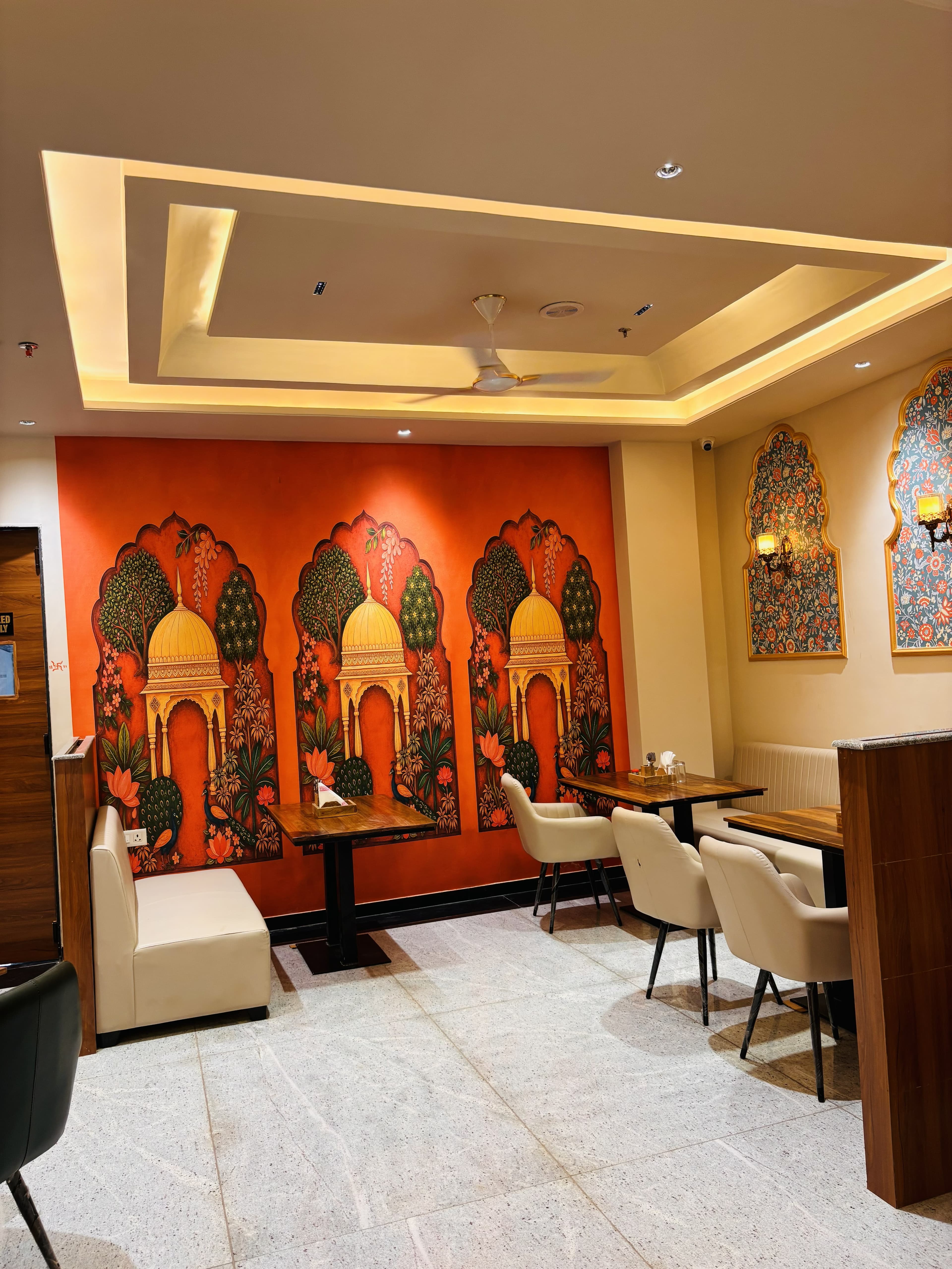 Dining gallery image 2